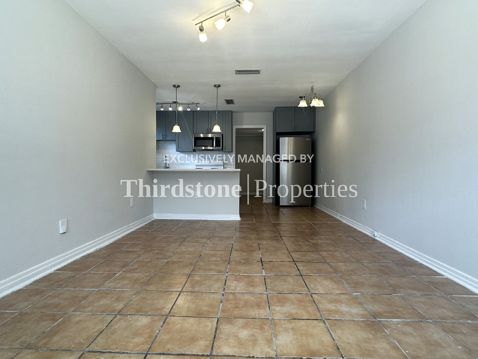 Building Photo - 2855 Lydia St