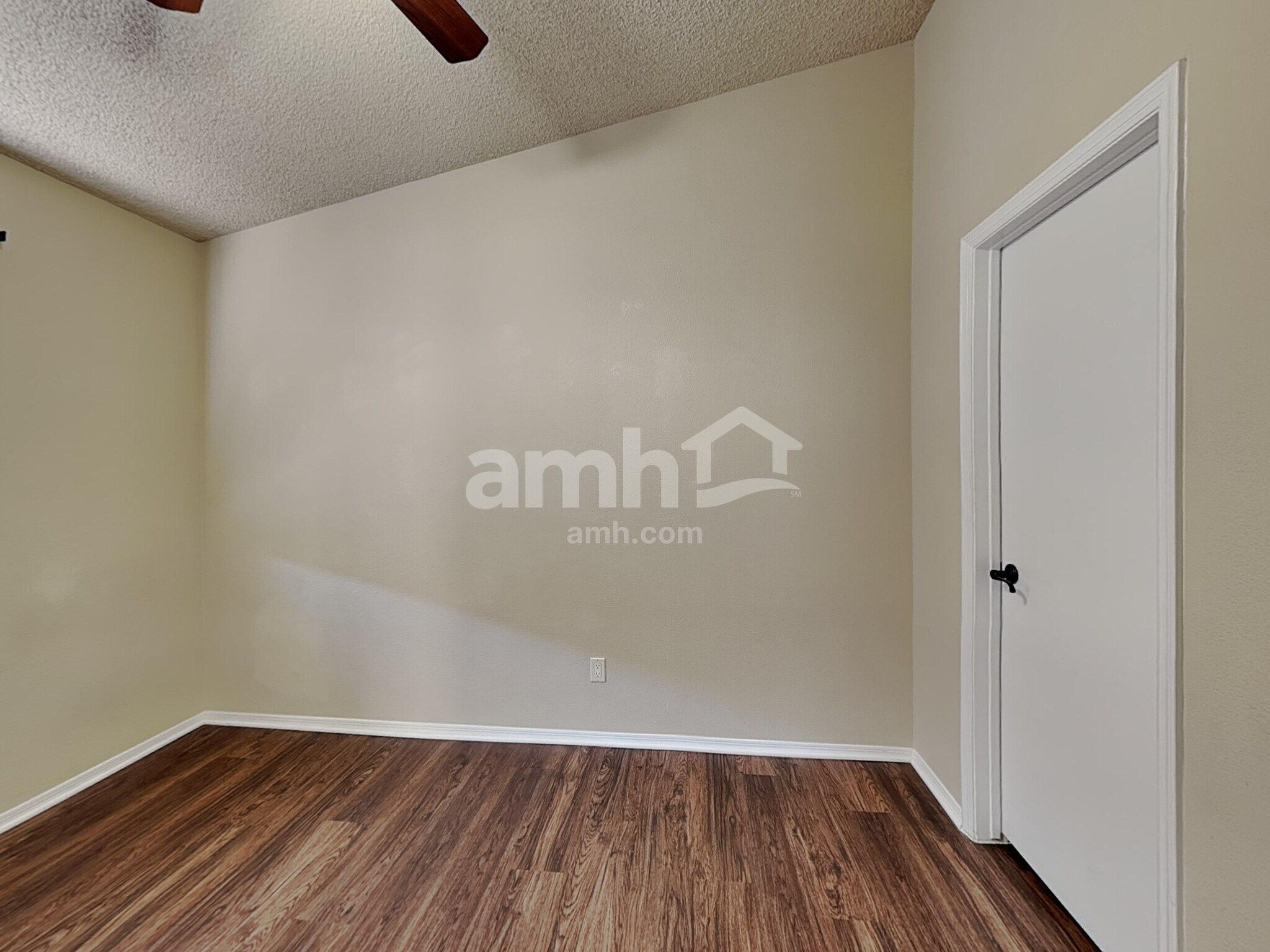 Building Photo - 6302 W Puget Ave