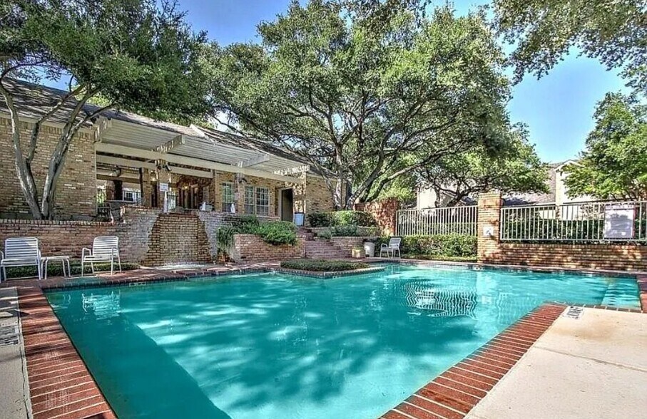 Pool Onsite - 8426 Towneship Ln