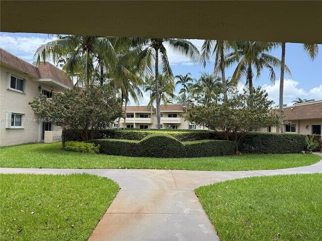 Building Photo - 14500 SW 88th Ave