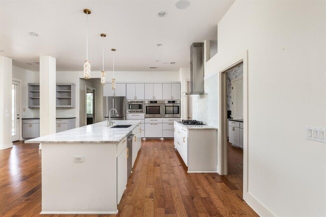 Building Photo - 6605 Peralto Cove