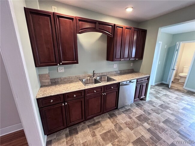 Building Photo - 45 Delham Ave