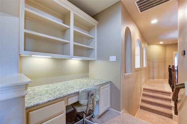 Building Photo - 28318 Wild Mustang Ln
