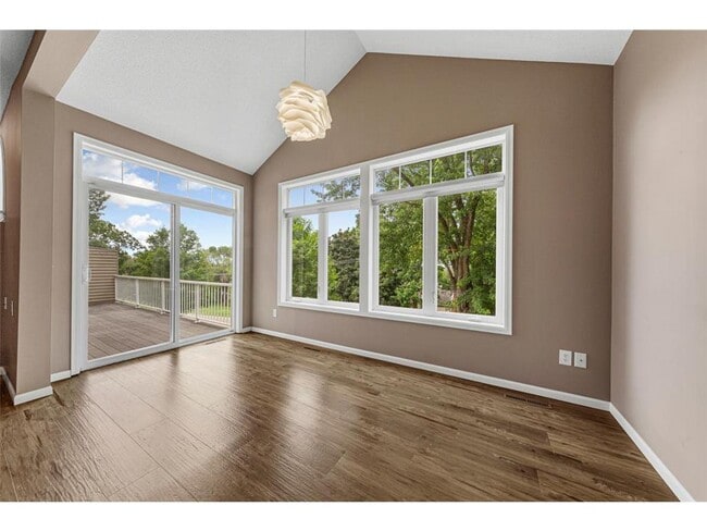 Building Photo - 1128 Shumway Ct