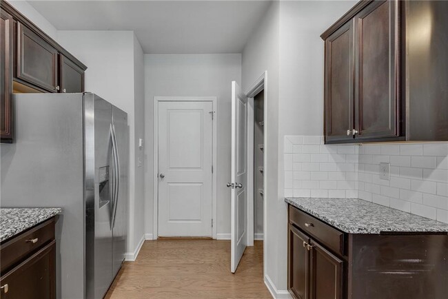 Building Photo - 1024 Haley Wds Ln