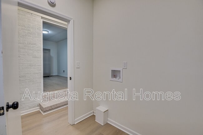 Building Photo - 2618 Providence Ct