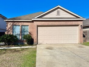 Building Photo - Beautiful One Story Home