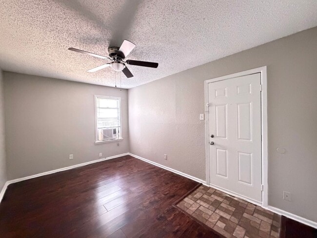 Building Photo - 6365 Hollis Ave