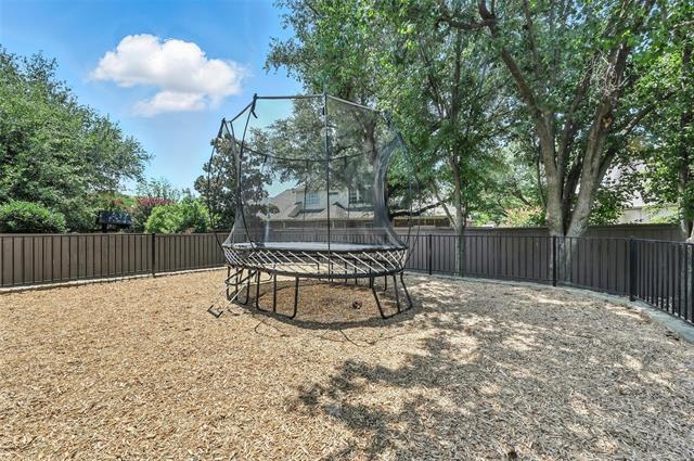 Building Photo - 350 Silverwood Cir