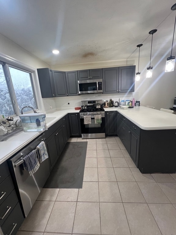 Building Photo - 411 Captain Eames Cir