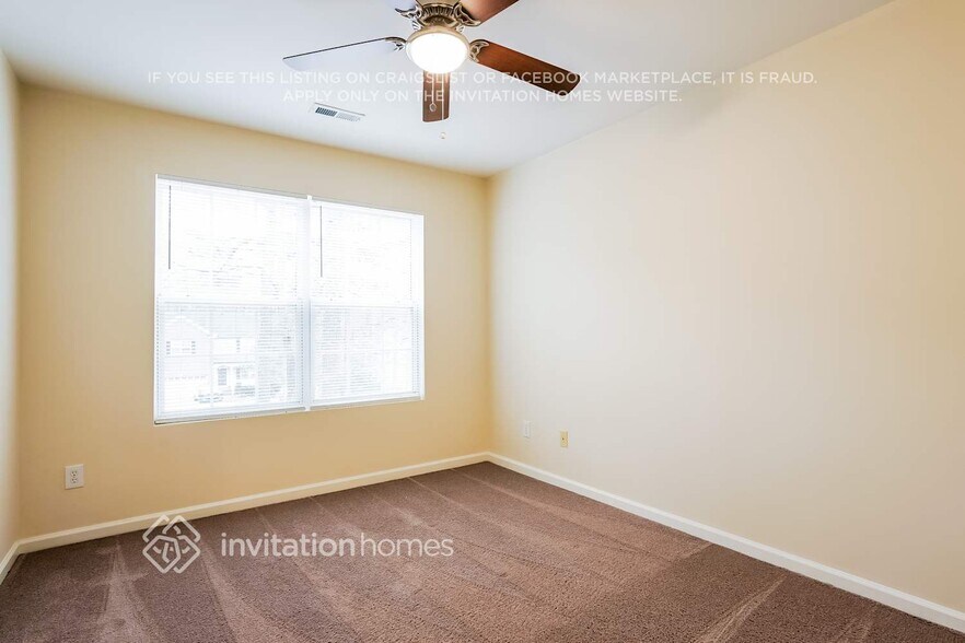 Building Photo - 175 River Hills Dr