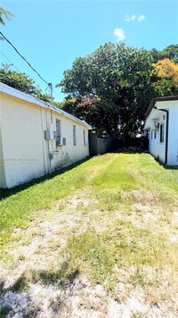 Building Photo - 21910 SW 118th Ct