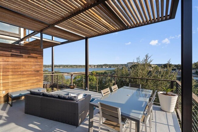 Building Photo - 1101 Ivean Pearson Rd