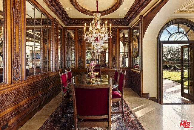 Building Photo - 28 Deep Sea