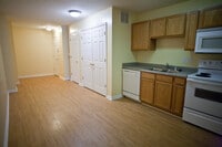 Building Photo - 110 S Roberson St