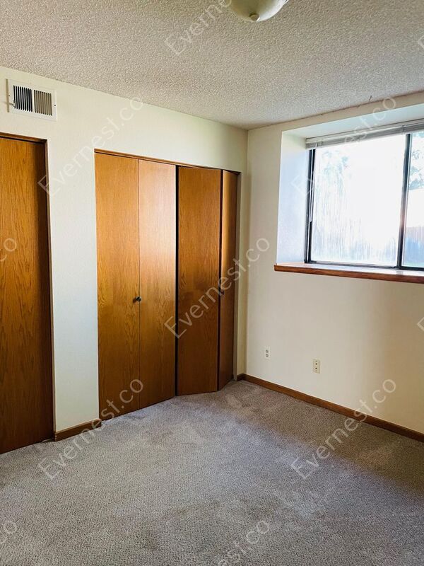 Building Photo - 2960 W Stuart St