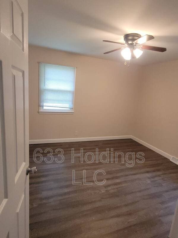 Building Photo - 410 Kutz Ln