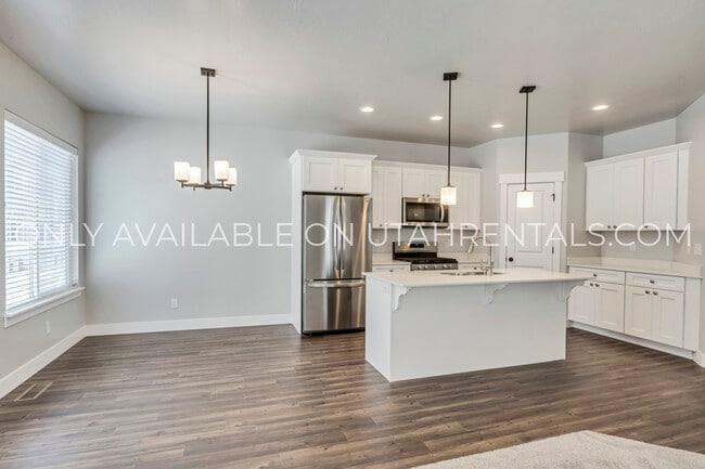 Building Photo - 1736 N 3720 W