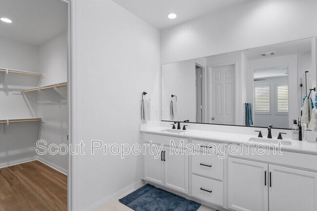 Building Photo - 39598 Lupine Dr