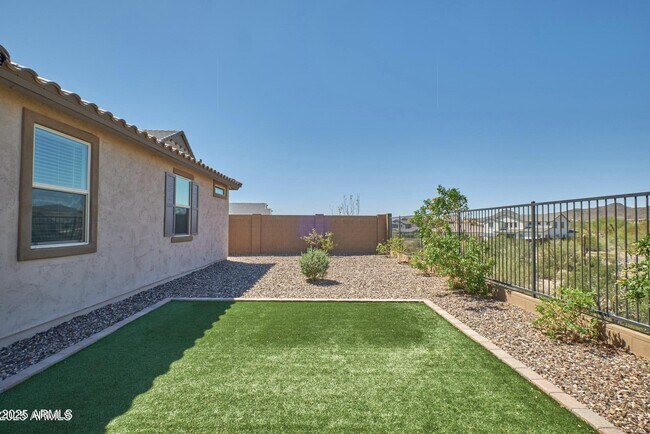 Building Photo - 12542 W Cassia Trail