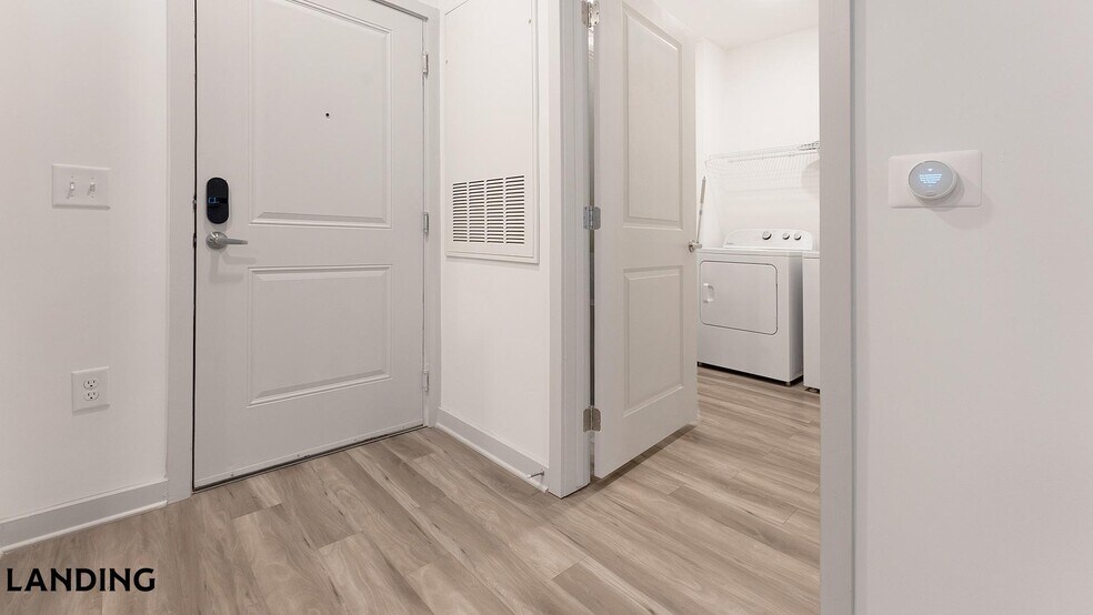 Building Photo - 6000 Front St