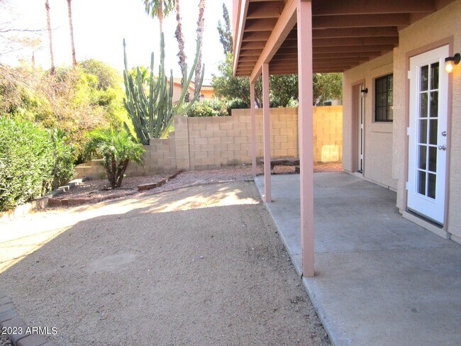 Building Photo - 18411 N 16th Pl