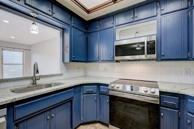 Building Photo - 13224 Marsh Ln