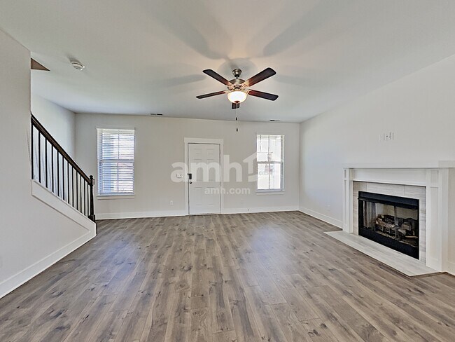Building Photo - 5145 Jack Byrnes Dr