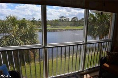 Building Photo - 10381 McArthur Palms Ln