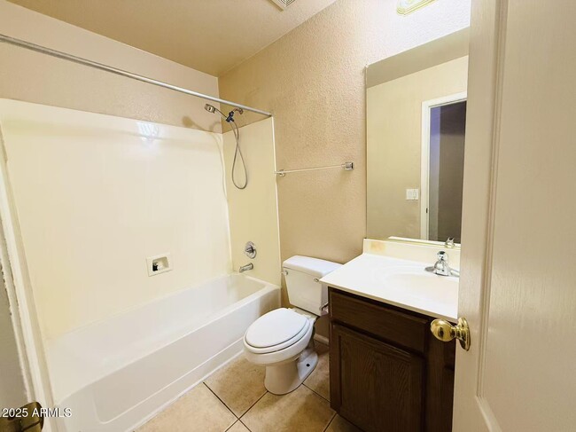 Building Photo - 8119 S 47th Ln