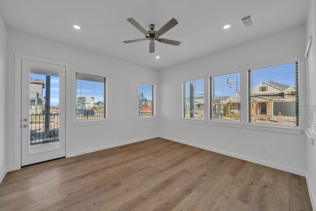 Building Photo - 3244 Loam Ln