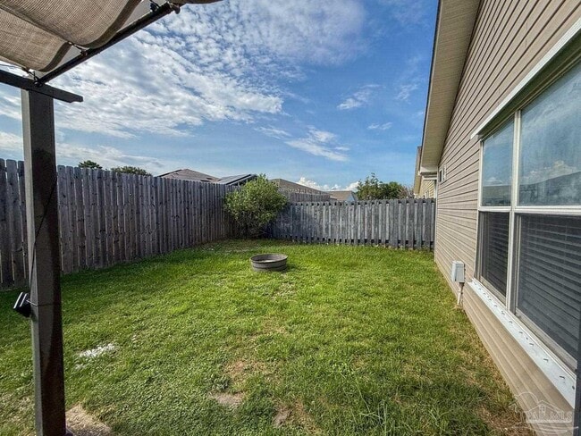 Building Photo - 4118 Spinnaker Pl