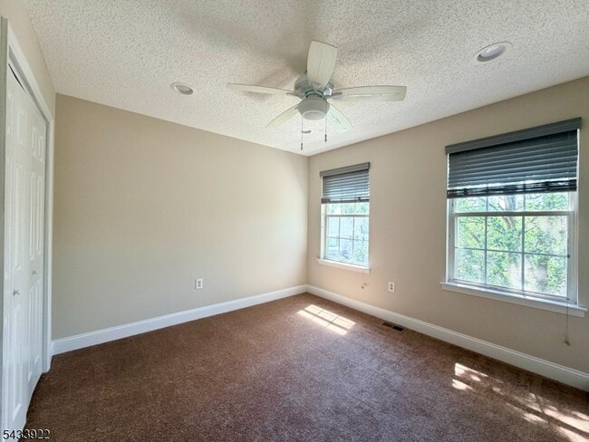 Building Photo - 196 Sapphire Ln