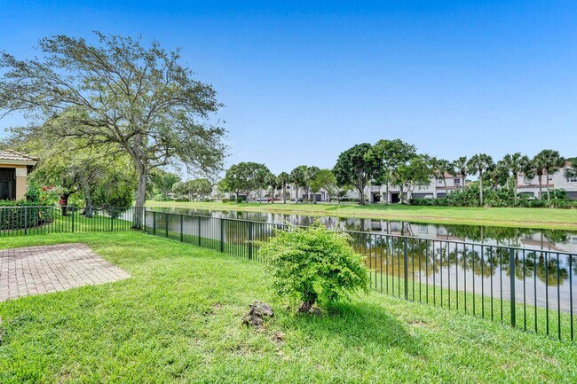 Building Photo - Amazing 4 Bedroom, 3 Bath home plus large 21'x11' loft located in Parkland Isles!