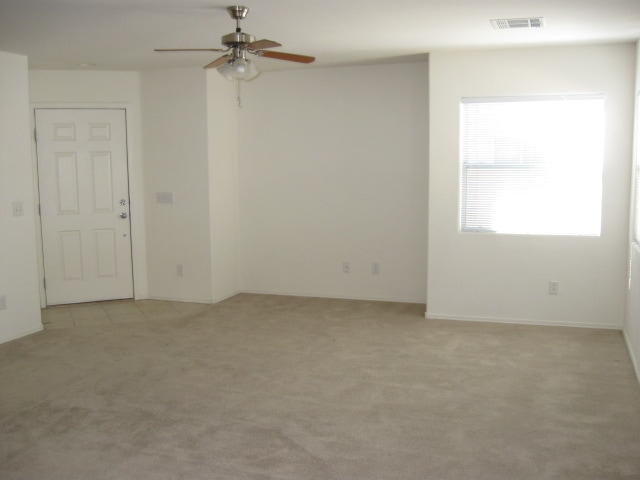 Building Photo - 10614 Corte Sierra St