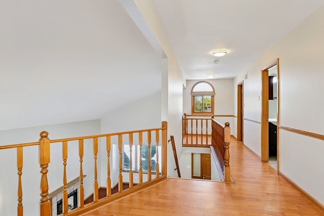 Building Photo - 17910 Millstone Rd