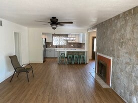 Building Photo - 74166 Fairway Dr