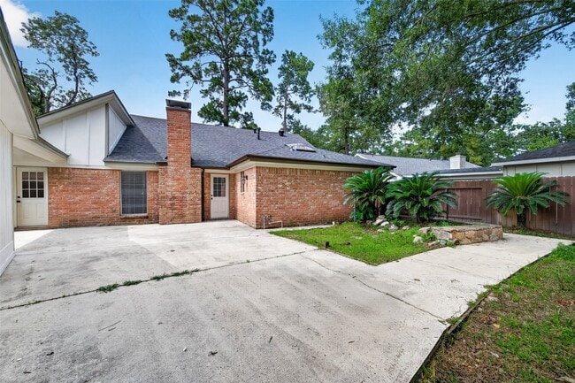 Building Photo - 1834 Shadow Rock Dr