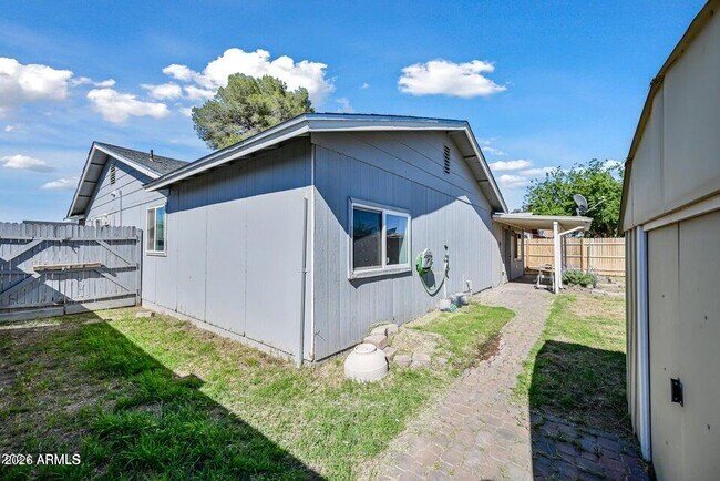 Building Photo - 6133 W Tierra Buena Ln