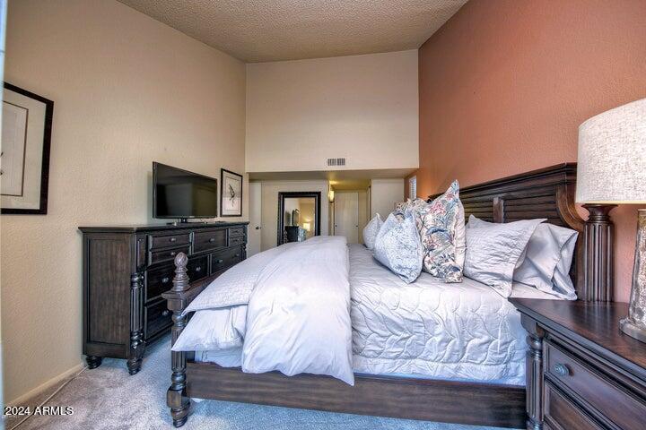 Building Photo - 7001 N Via Camello del Sur