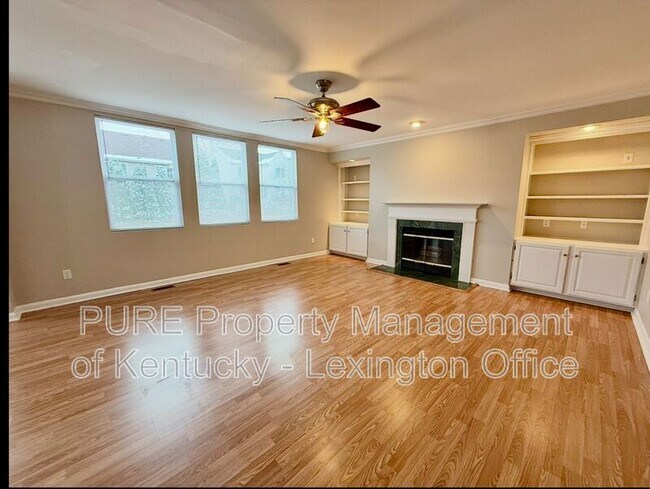 Building Photo - 552 Forest Hill Dr