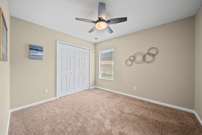 Building Photo - Luxurious Palm Coast Retreat: 4-Bed 3 Bath...