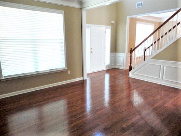 Building Photo - 5715 Oxborough Way