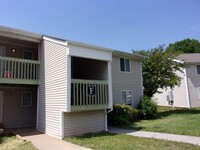 Building Photo - 2 Bedroom 2 Bath Condo - 1 Block from Cher...