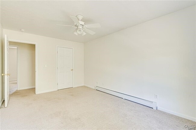 Building Photo - 26558 Andrew Dr