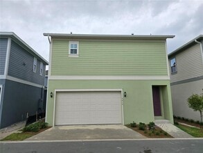 Building Photo - 9819 Neruda St