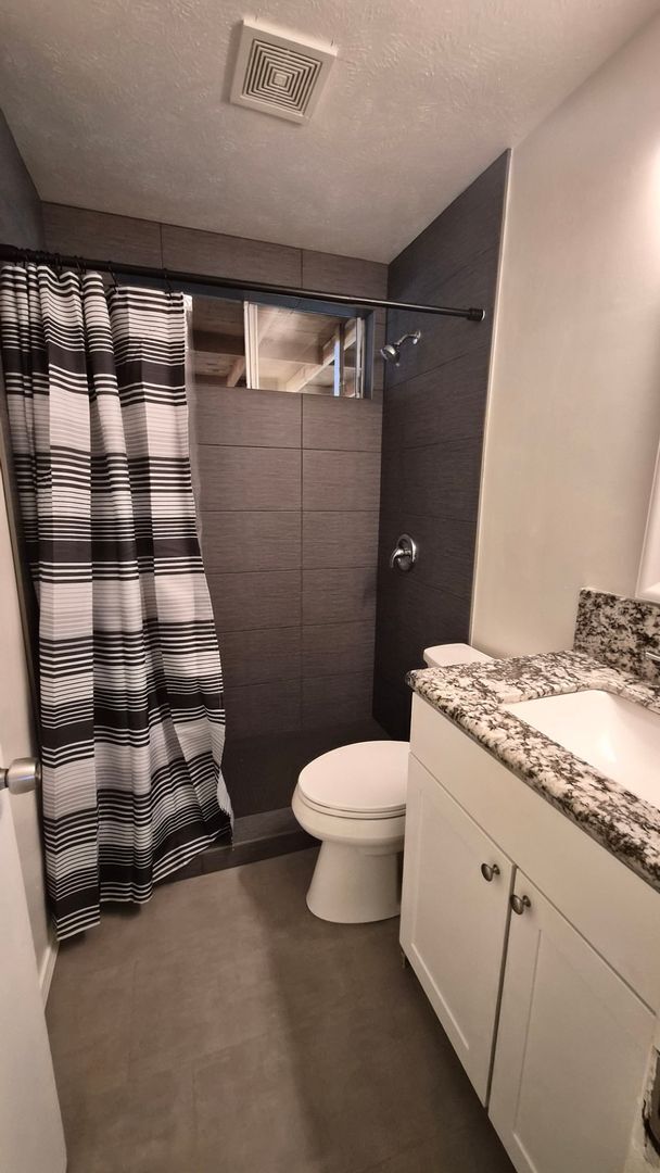 Building Photo - Upgraded Spacious Upcountry Home