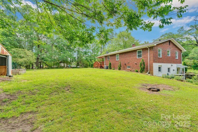 Building Photo - 1755 Simplicity Rd