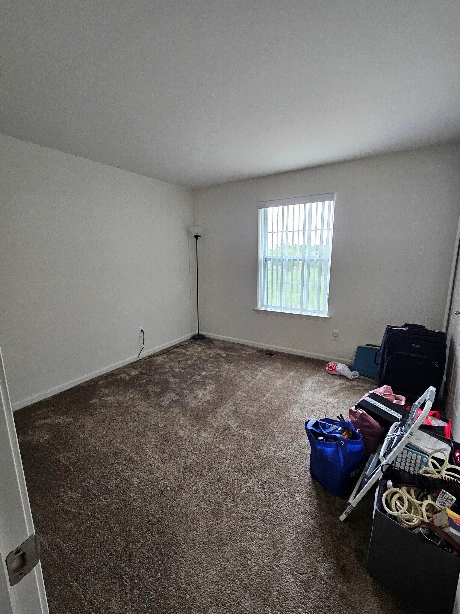 Building Photo - 51879 East Pointe Ln