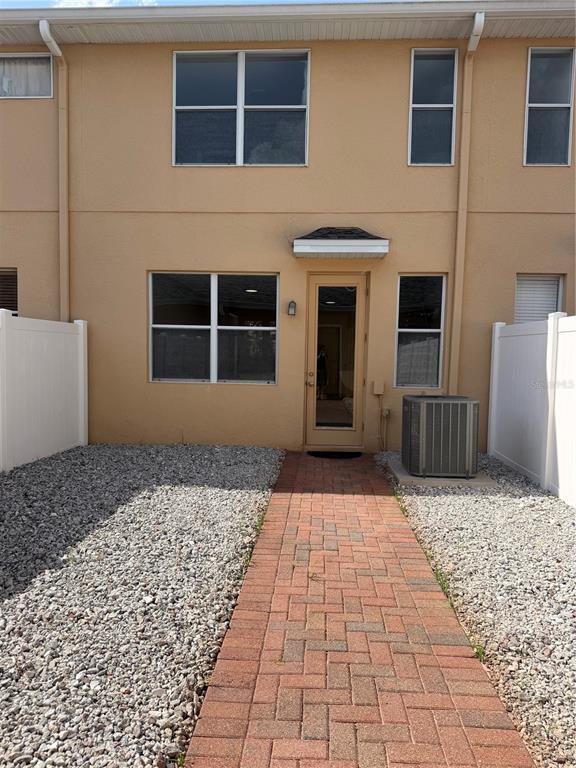 Building Photo - 14454 Prunningwood Pl